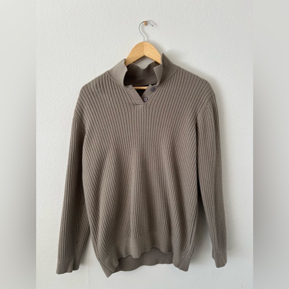 Men’s Taupe Knit Sweater - Picture 1 of 4